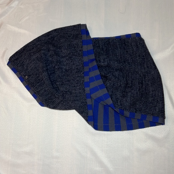 Lululemon Merino Wool Reversible Infinity Scarf Shawl - Picture 7 of 9